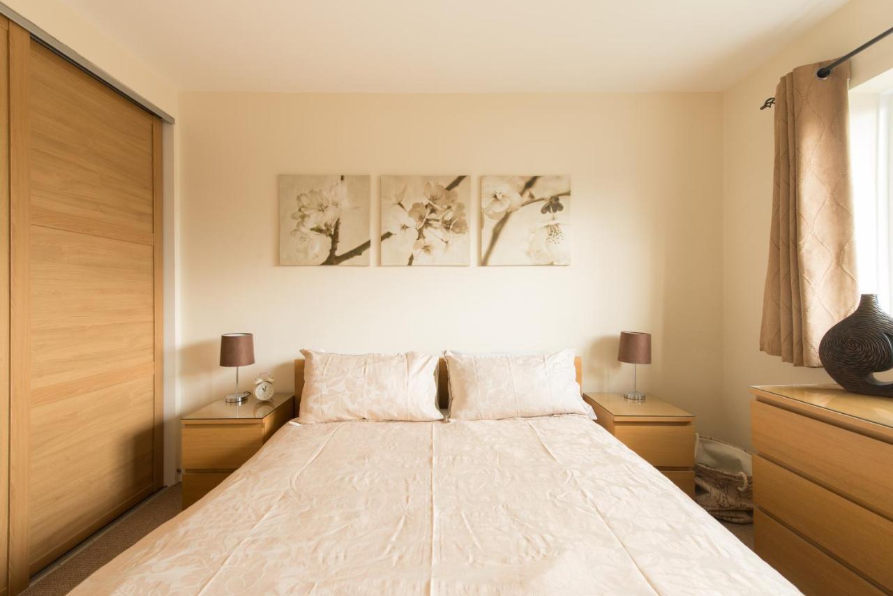 גלוסטר Chesterton Court Apartment מראה חיצוני תמונה
