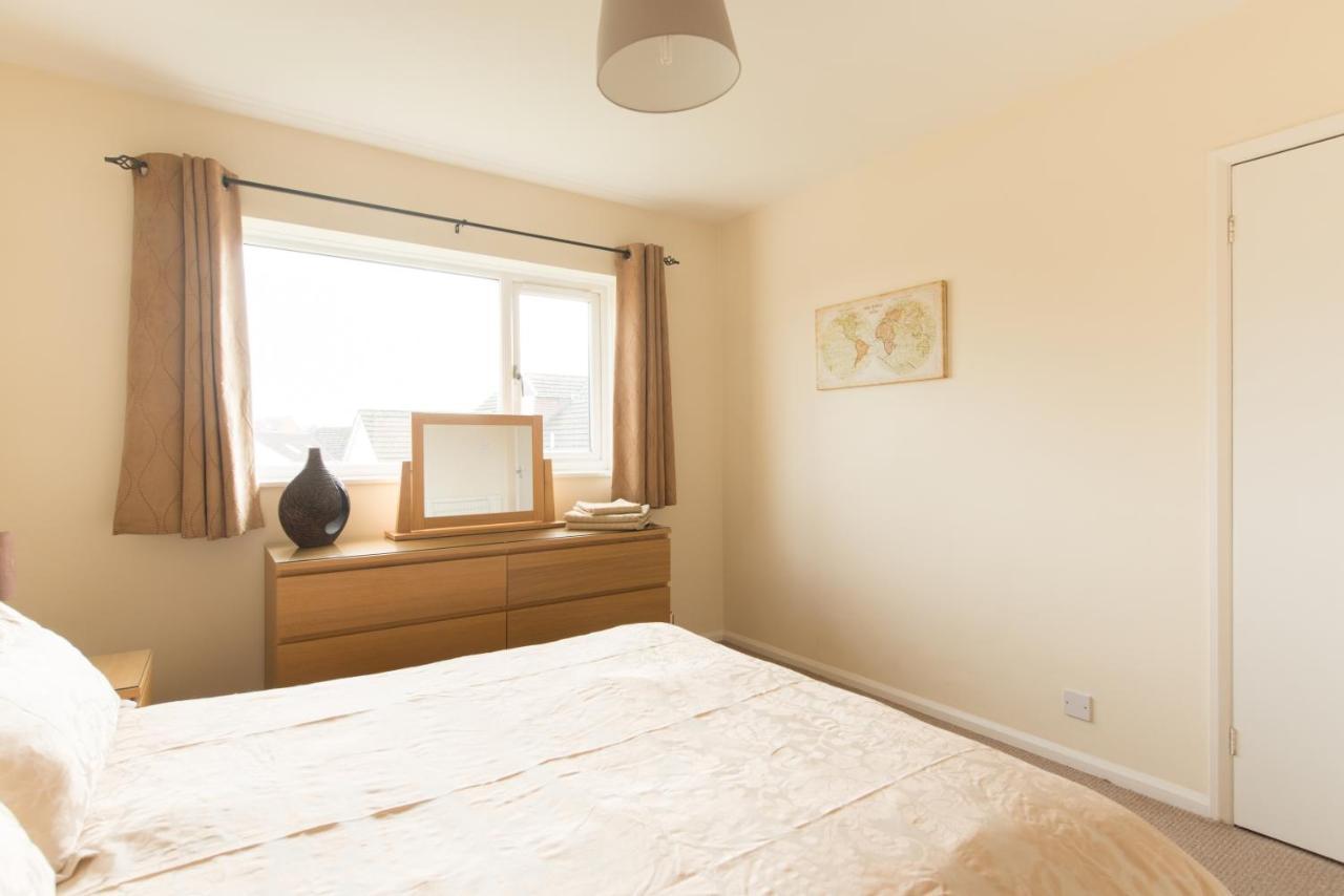 גלוסטר Chesterton Court Apartment מראה חיצוני תמונה